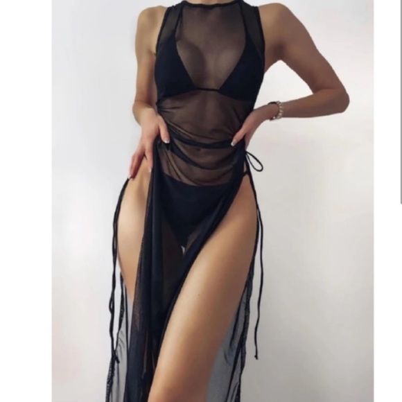 New AMELIA Mesh Cinched Dress - Picture 1 of 3